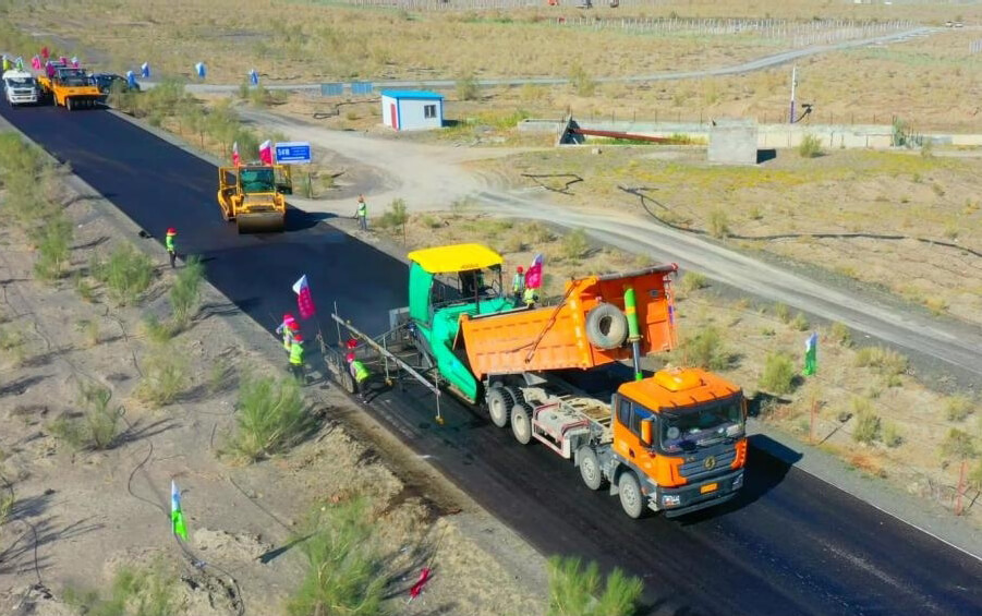 中河安交建設(shè)集團(tuán)承建精河縣工業(yè)園區(qū)至公鐵物流園建設(shè)項(xiàng)目